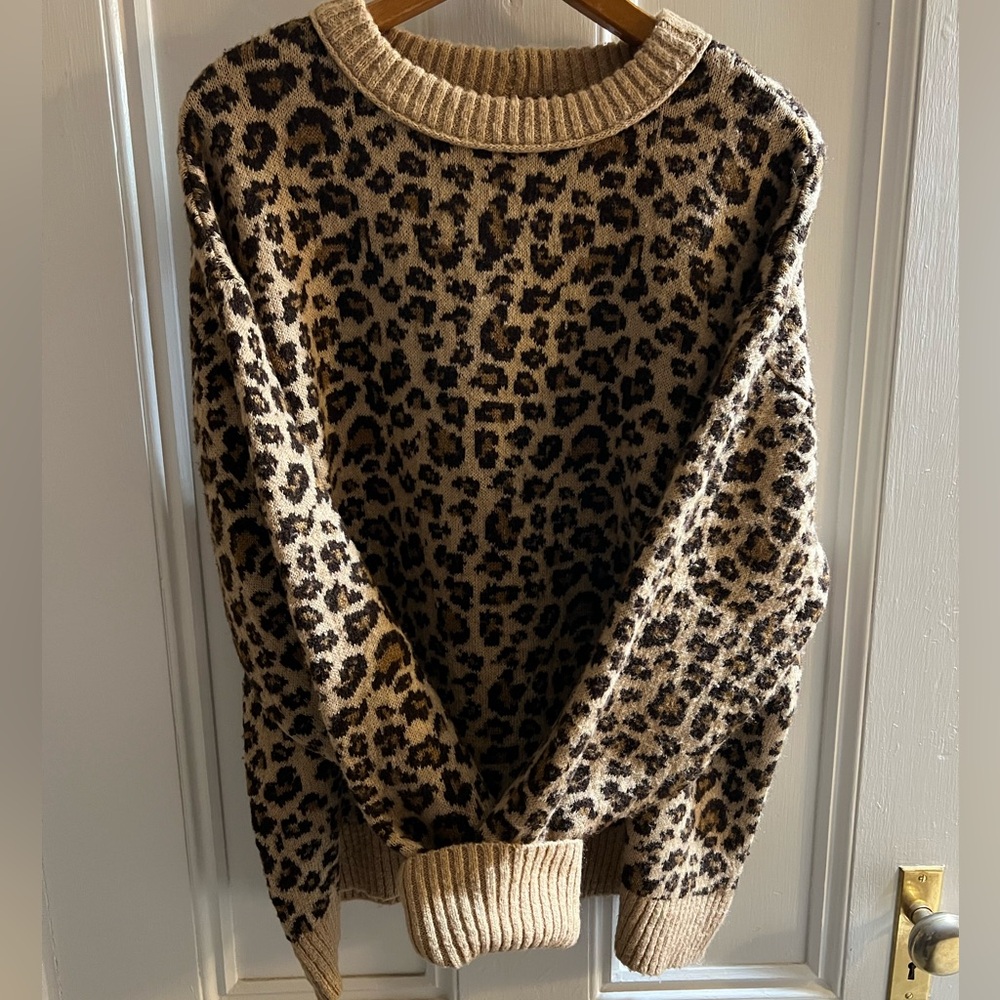American Eagle Leopard Print Sweater WMs Size XL